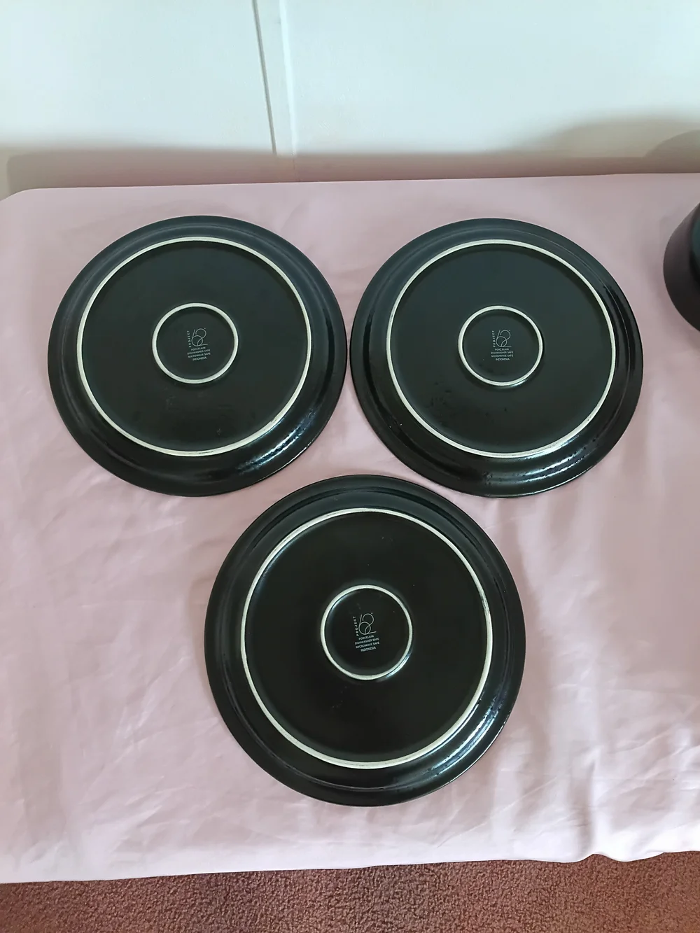 Project 62 Ravenna Matte Speckled Black Dinnerware Set Of 11pc.
